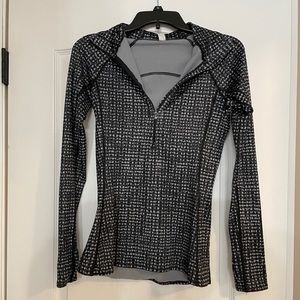 Under Armour 1/4 zip long sleeve